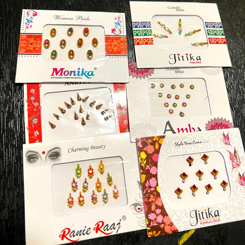 Assorted Pack of Fancy Bindi